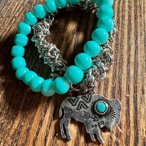 Source Unknown Turquoise Beaded Bracelet with Silver Charm